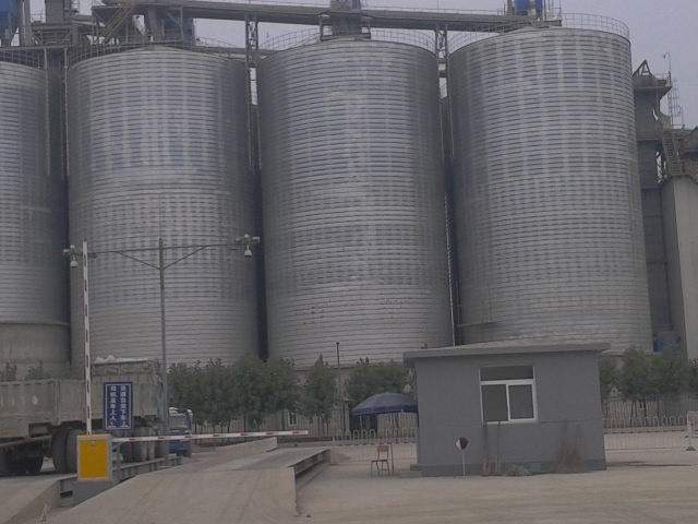 白茅湖农场历史上钢板仓是如何发展的呢