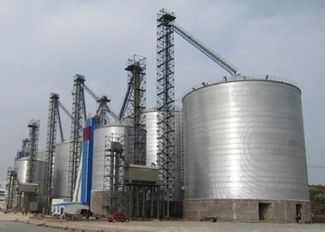 白茅湖农场大型钢板库构造参数及水泥储存质量